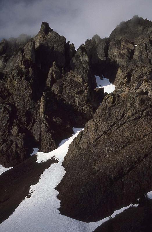 1986-038 Warrior Peaks Jun-1986 04 Looking Up to the Peaks.jpg